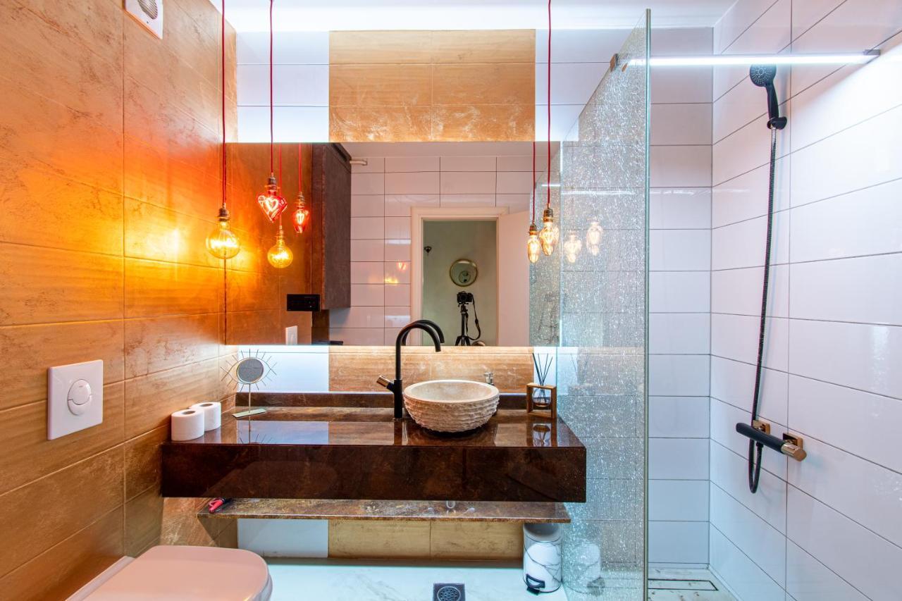 Jacuzzi - Love - Bdsm - Extra Luxury - Ev Chargger - Valentine'S Day - Red Room - Flexible Selfcheckins 28 Zagreb Exterior foto